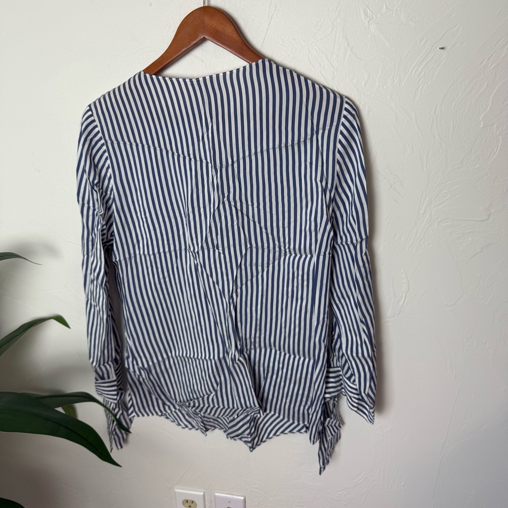 Chico’s Blue & White Striped Tie-Front Blouse | Size 1 (8–10) - Picture 5 of 5